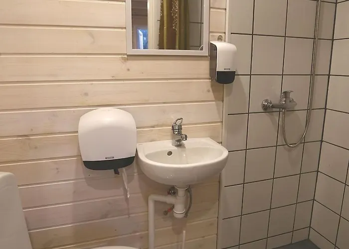 Camping Health And Sports Centre *